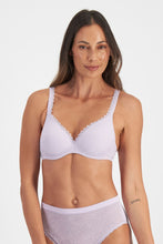 Load image into Gallery viewer, Berlei Barely There Lace Bra - Lavender