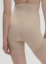 Load image into Gallery viewer, Simone Perele Subtile High Waist Shaper Short - Peau Rose