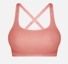 Load image into Gallery viewer, Triumph Triaction Ultra Seamfree Top - Salsa