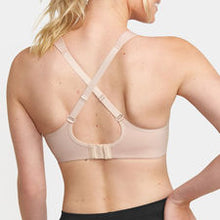 Load image into Gallery viewer, Triumph Triaction Ultra W - Fig Pink