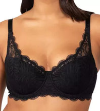 Load image into Gallery viewer, Triumph Essential Lace Lined Balconette - Black